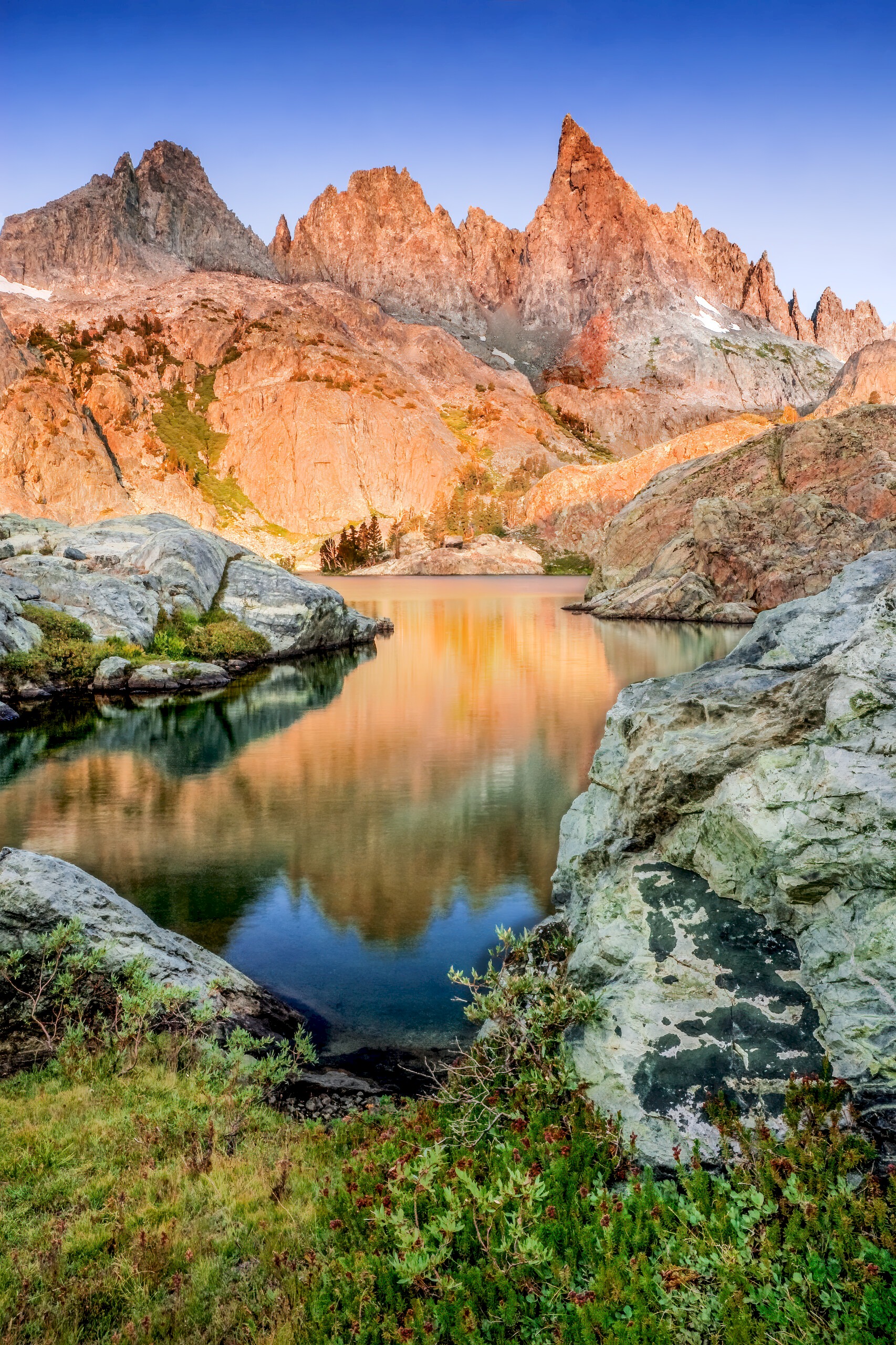 Minarets Lake Dawn - Ansel Adams Wilderness