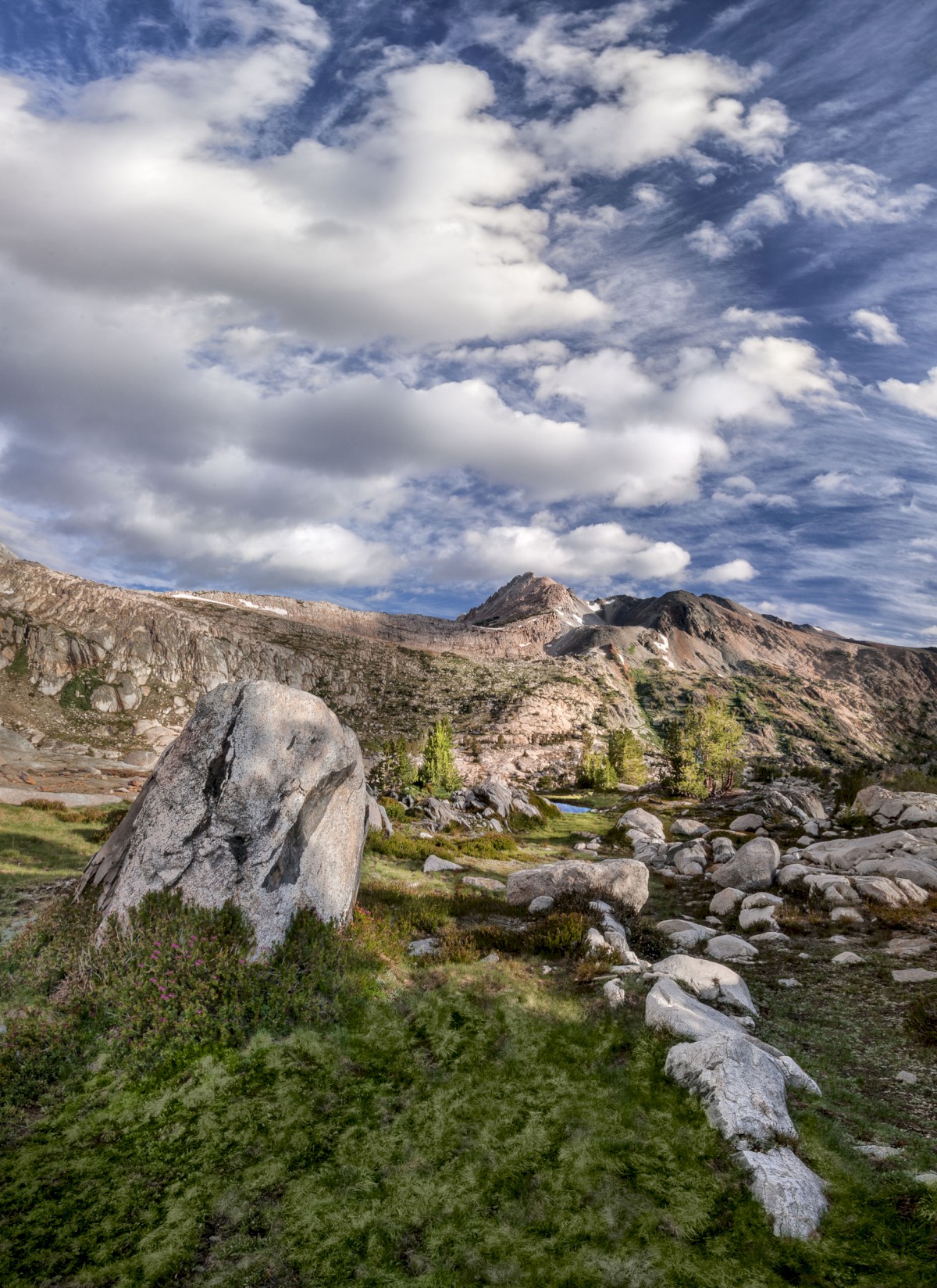 Rocks and Clouds... - 20 lakes Basin - Hoover Wilderness